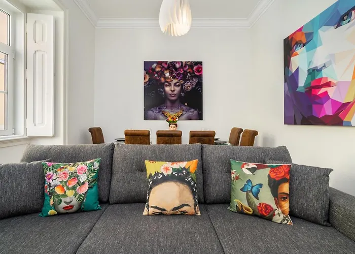 Whome | Prime Location Design Family Apartman Lisboa