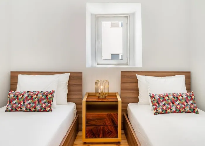 Whome | Prime Location Design Family Apartman