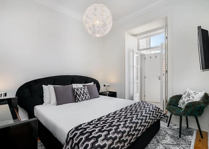 Whome | Prime Location Design Family Apartman